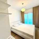 Queen\'S Beach Apartment Przno